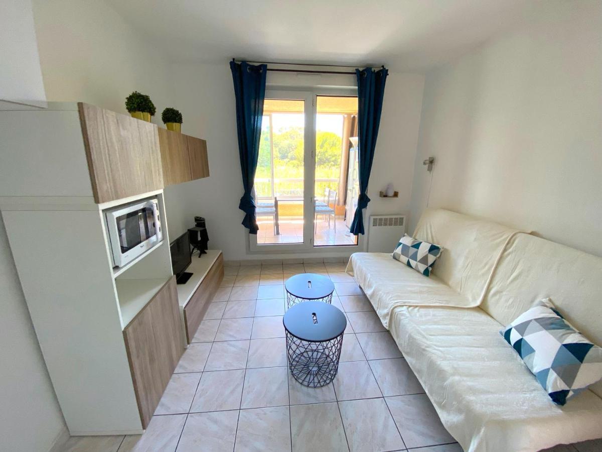 Appart 4 Pers Dans Residence Avec Piscine A 10 Min De La Plage Sanary-sur-Mer Exterior photo